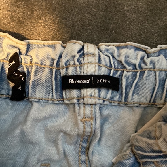 Bluenotes light washed mom jeans size XS - Picture 2 of 3